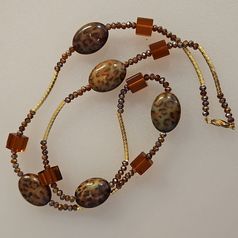 A lot of 4 Pieces Brown topaz Crystal faux gemstone Set And a Link Bracelet - Picture 7 of 11